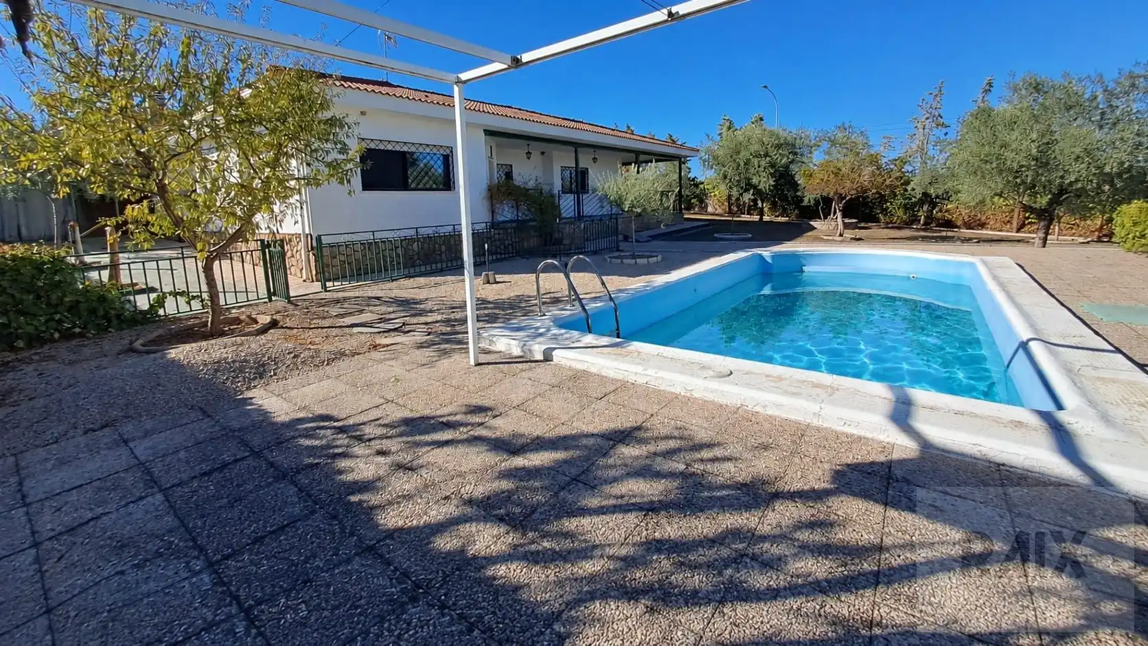 Swimming pool of Houses for sale in Colmenar de Oreja, Madrid