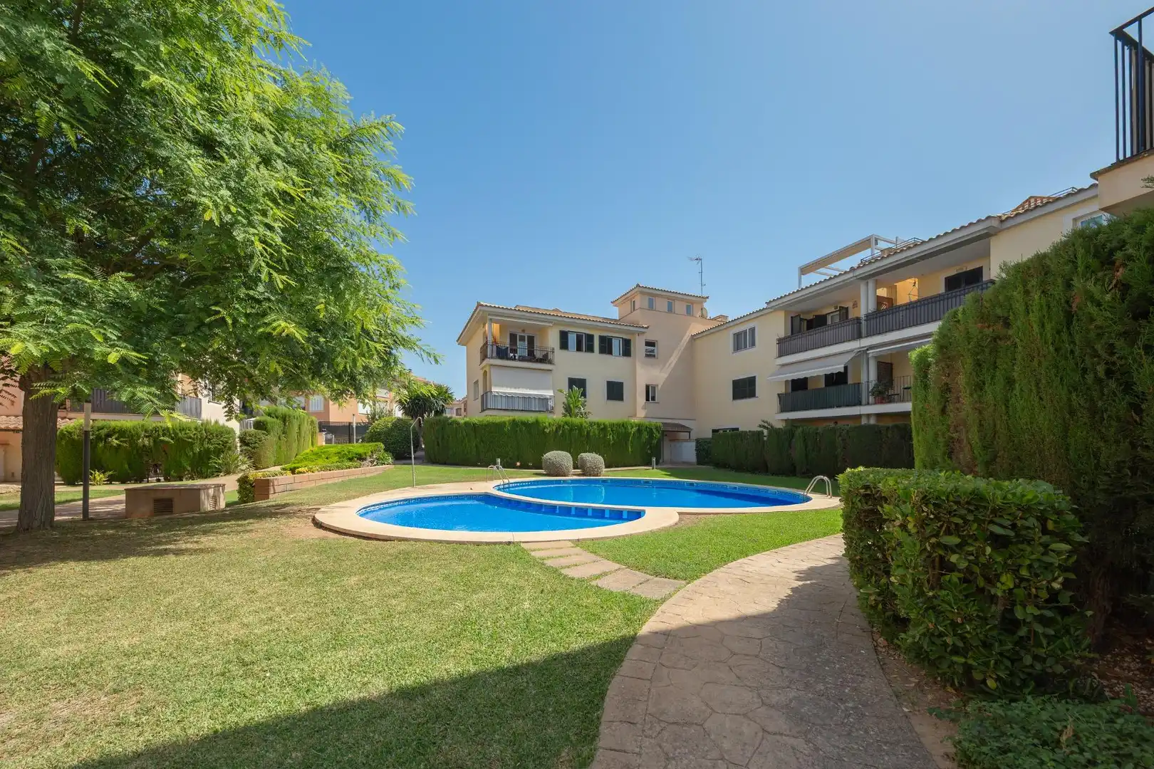 Swimming pool of Flat for sale in Llucmajor  with Air Conditioner, Heating and Private garden