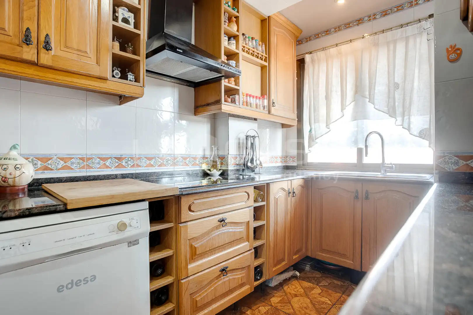 Cocina de Piso en venta en Barcelona con Balcón