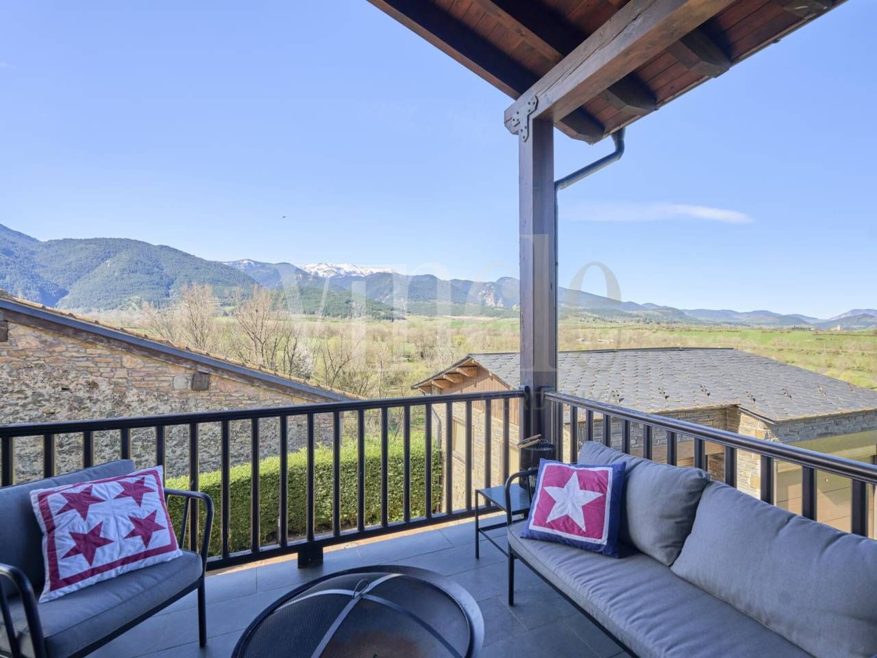 Terrassa de Casa o xalet en venda en Bellver de Cerdanya amb Calefacció, Parquet i Terrassa