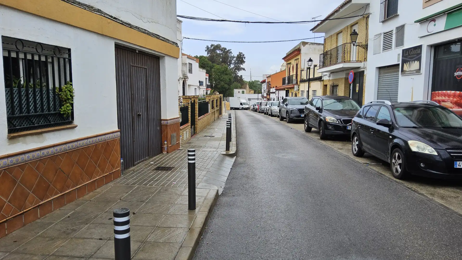 Vista exterior de Casa adosada en venta en Sanlúcar la Mayor