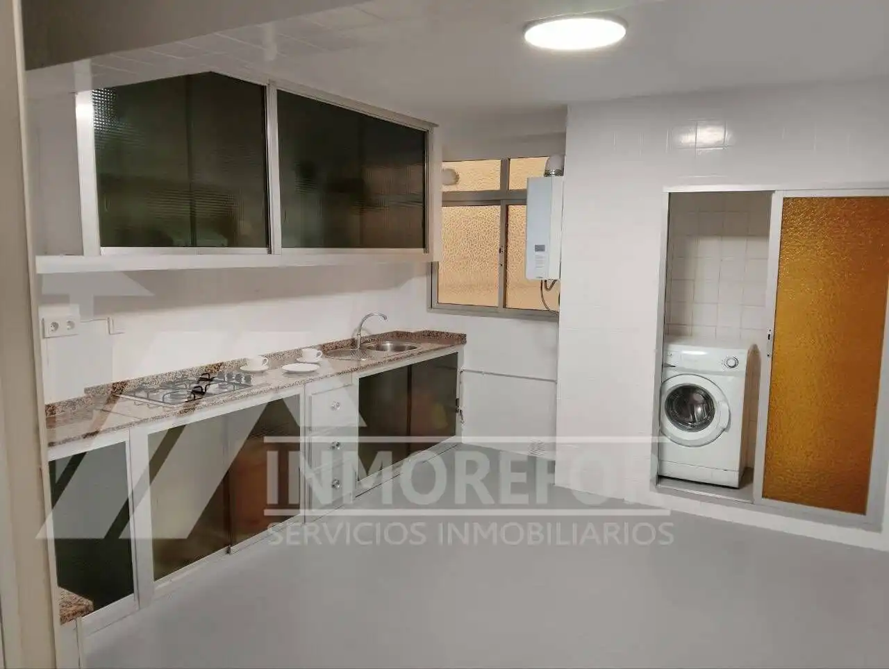 Flat with terrace for sale in Avenida PERIODISTA RODOLF SALAZAR, imagen 3