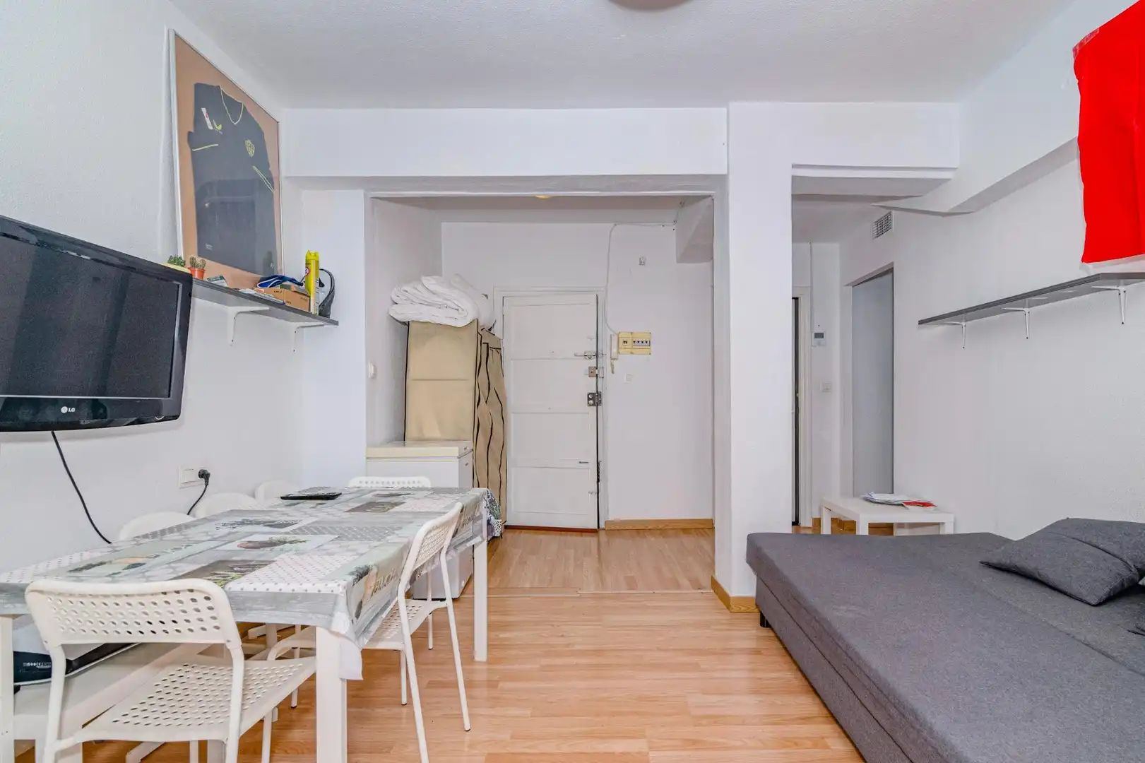 Habitación de Piso en venta en Granada con Amueblado
