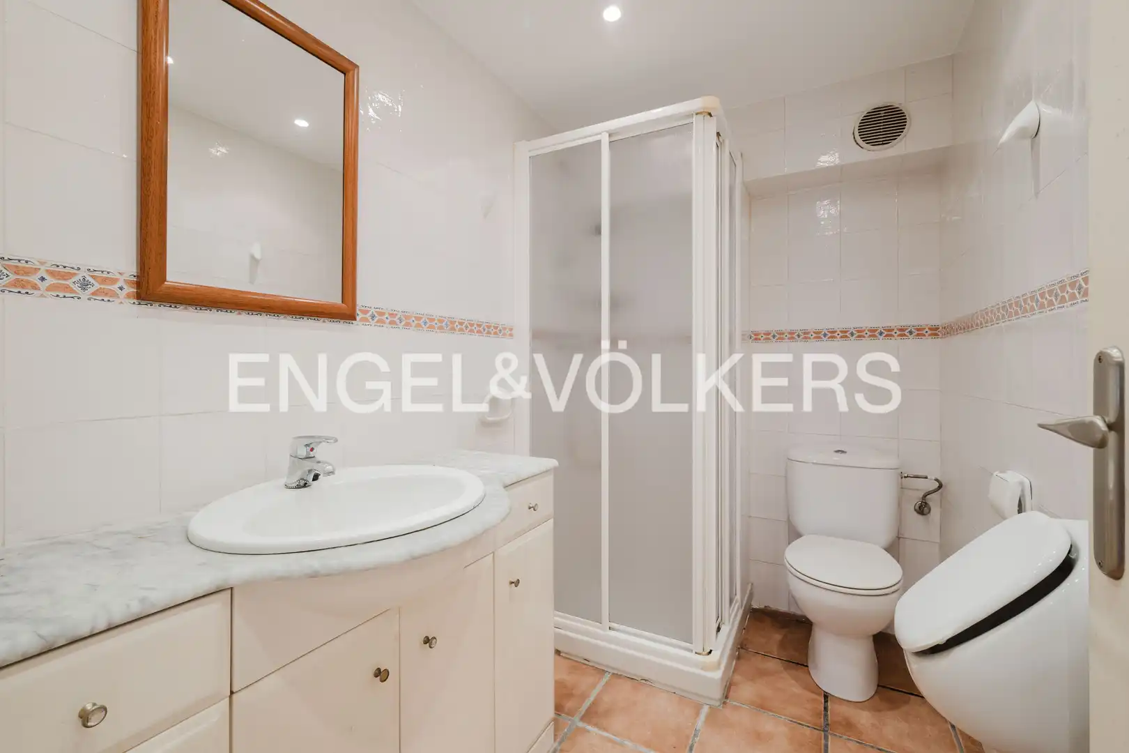 Baño de Finca rústica en venta en Hendaye con Aire acondicionado, Calefacción y Jardín privado