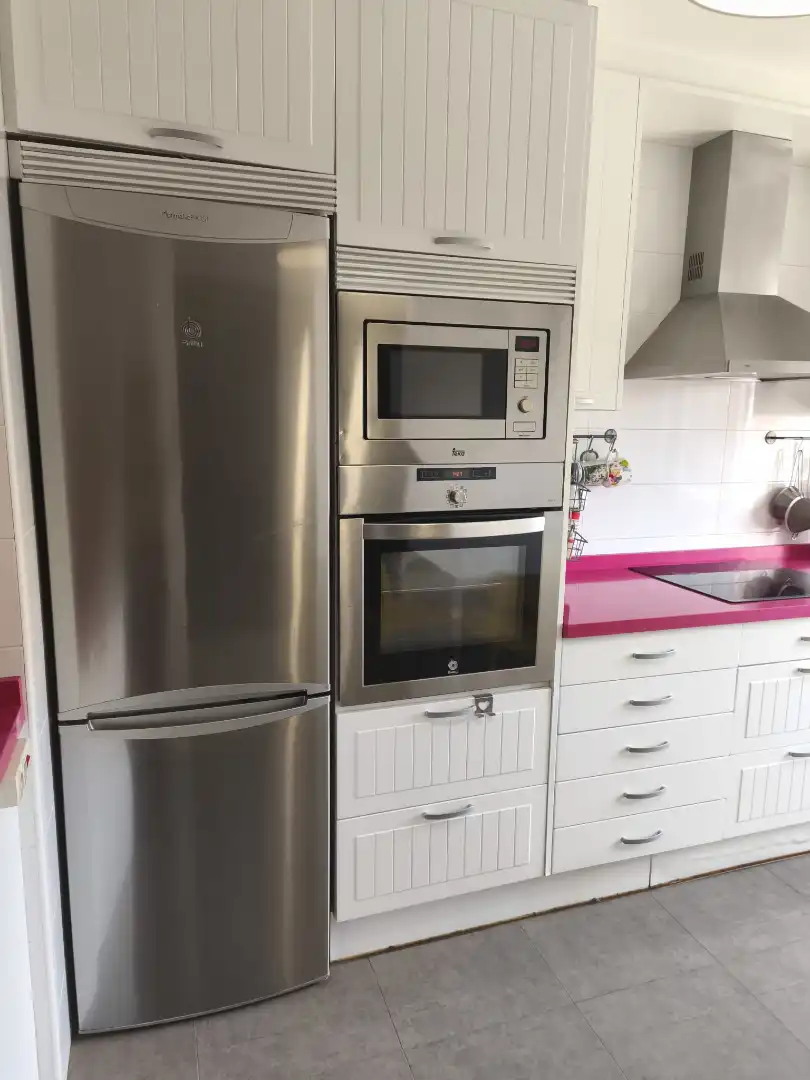 Kitchen of Flat for sale in Gijón   with Heating, Oven and Washing machine