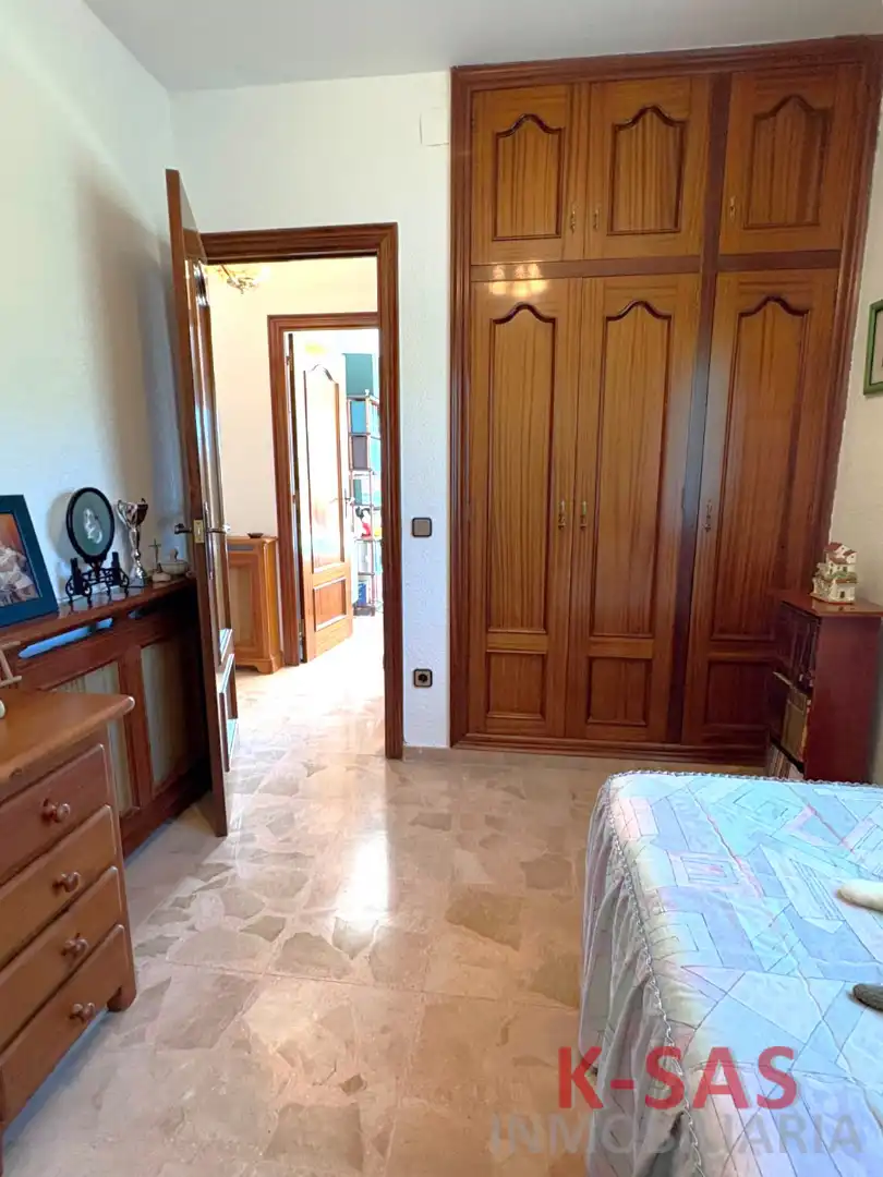 Casa amb piscina en venda a Carrer de les Tres Torres 6, imagen 11