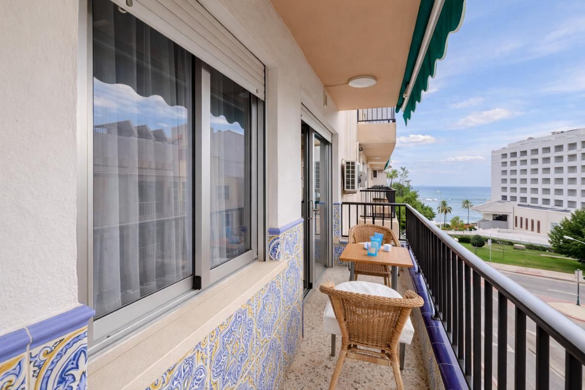 Terrasse von Wohnung zum Verkauf in Nerja mit Klimaanlage, Heizung und Privatgarten