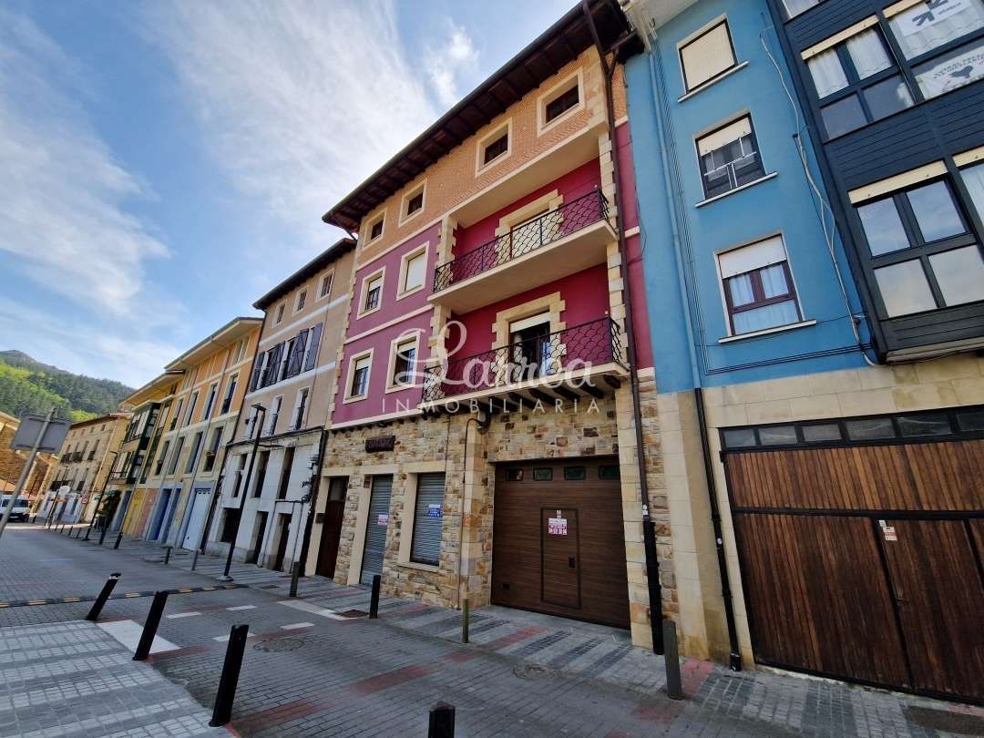 Vista exterior de Local de lloguer en Areatza