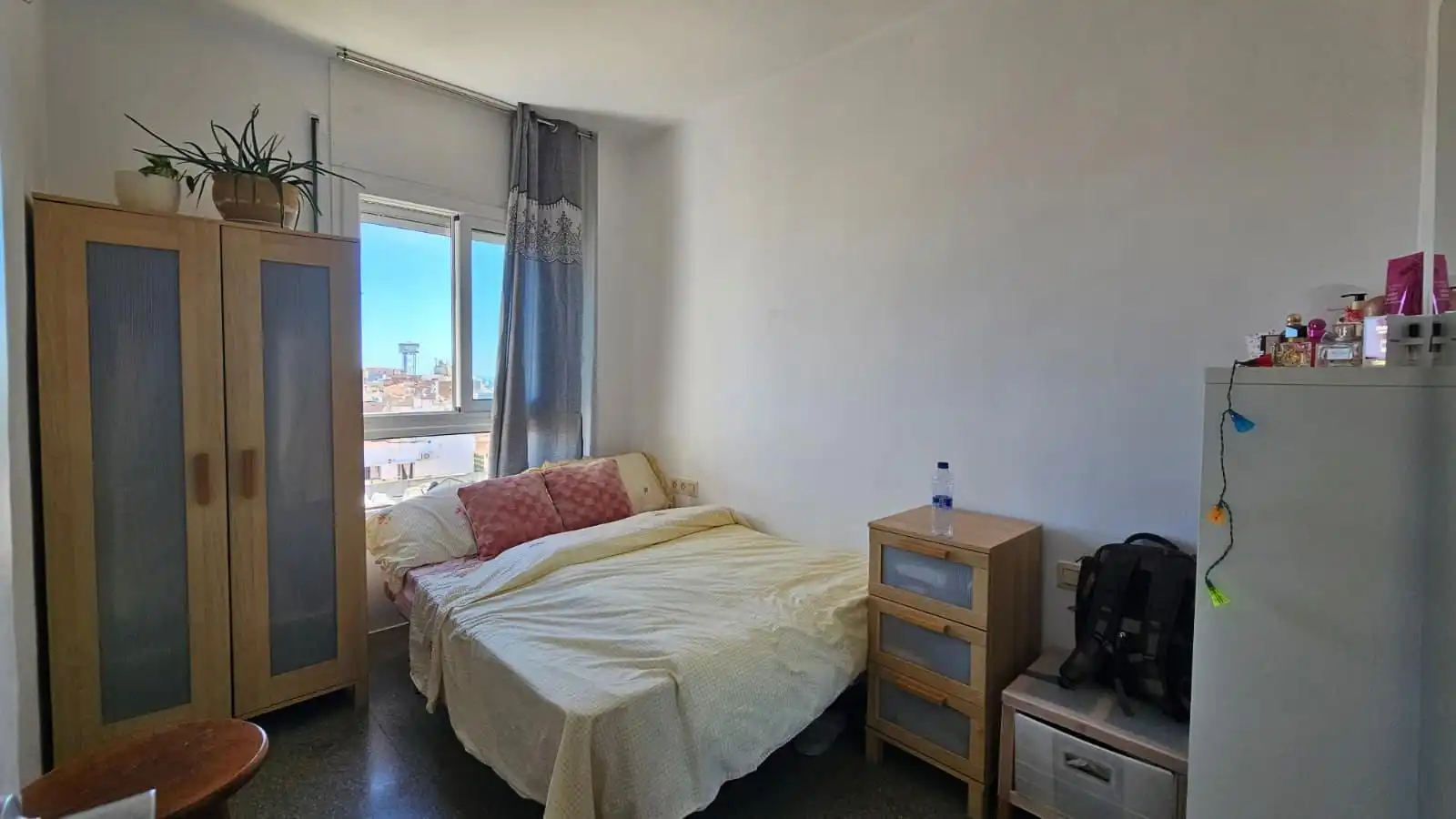 Dormitori de Àtic en venda en Barcelona amb Moblat