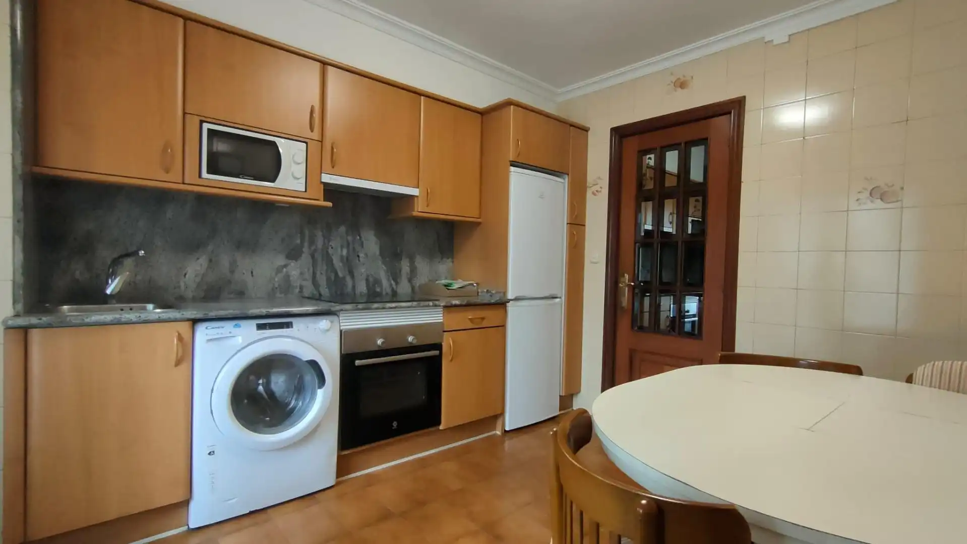 Cocina de Piso de alquiler en Donostia - San Sebastián  con Calefacción y Balcón