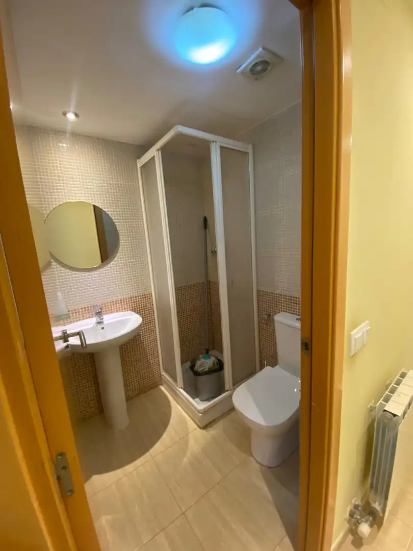 Baño de Piso en venta en Girona