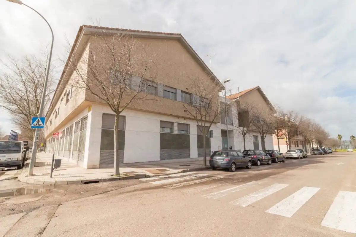 Vista exterior de Dúplex en venta en Maria Auxiliadora - Barriada de Llera
