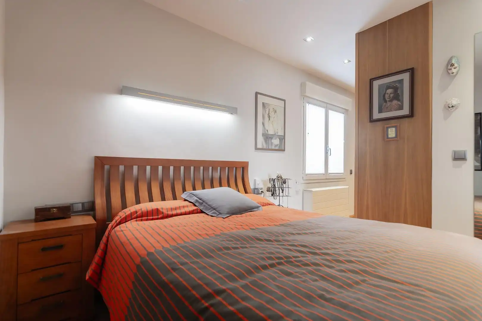 Bedroom of Attic for sale in  Pamplona / Iruña  with Air Conditioner, Heating and Parquet flooring