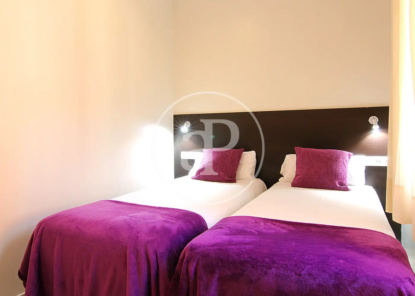 Schlafzimmer von Wohnung zum Verkauf in Barcelona mit Klimaanlage, Heizung und Möbliert