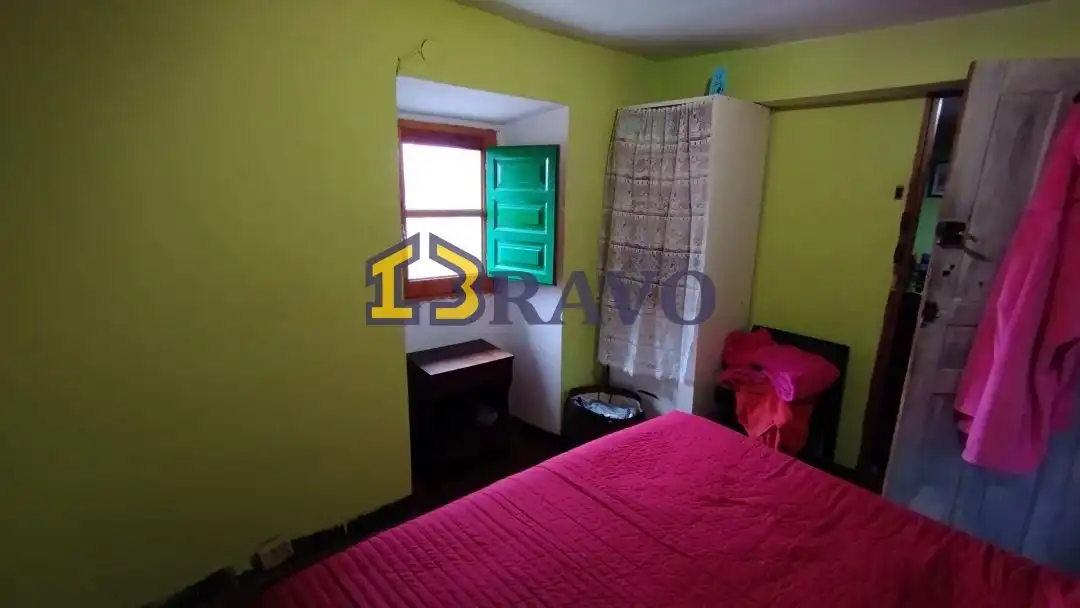 Dormitori de Casa o xalet en venda en Valle de Losa amb Jardí privat i Terrassa
