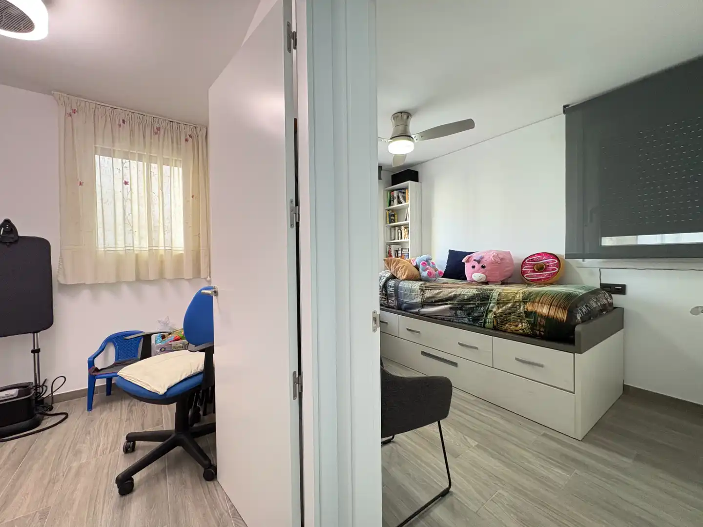 Bedroom of Attic for sale in Zaragoza  with Air Conditioner, Heating and Terrace