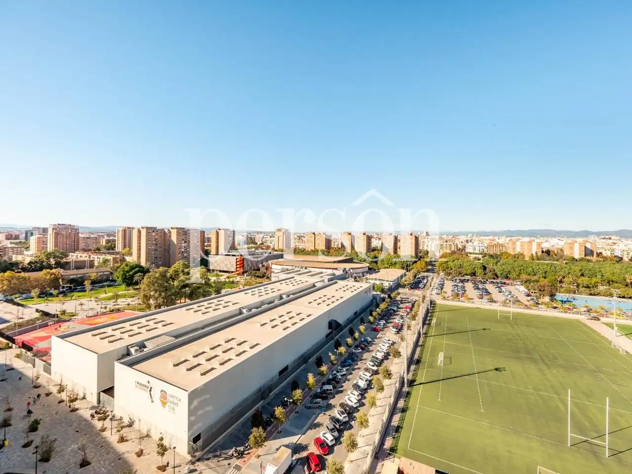 Außenansicht von Wohnung zum Verkauf in Valencia mit Klimaanlage, Terrasse und Schwimmbad