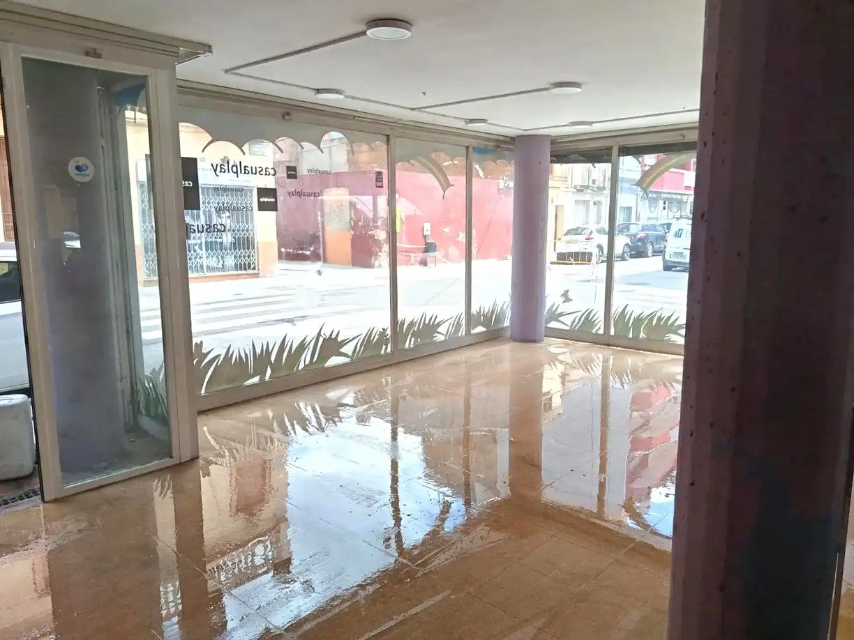 Business premises for sale in Carrer MARTI GRIVE, imagen 2