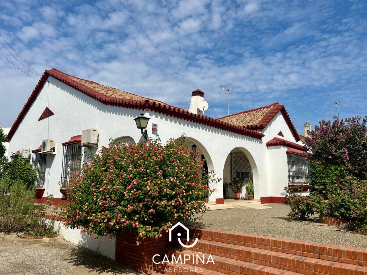 Vista exterior de Casa o chalet en venta en Trigueros con Aire acondicionado, Jardín privado y Terraza
