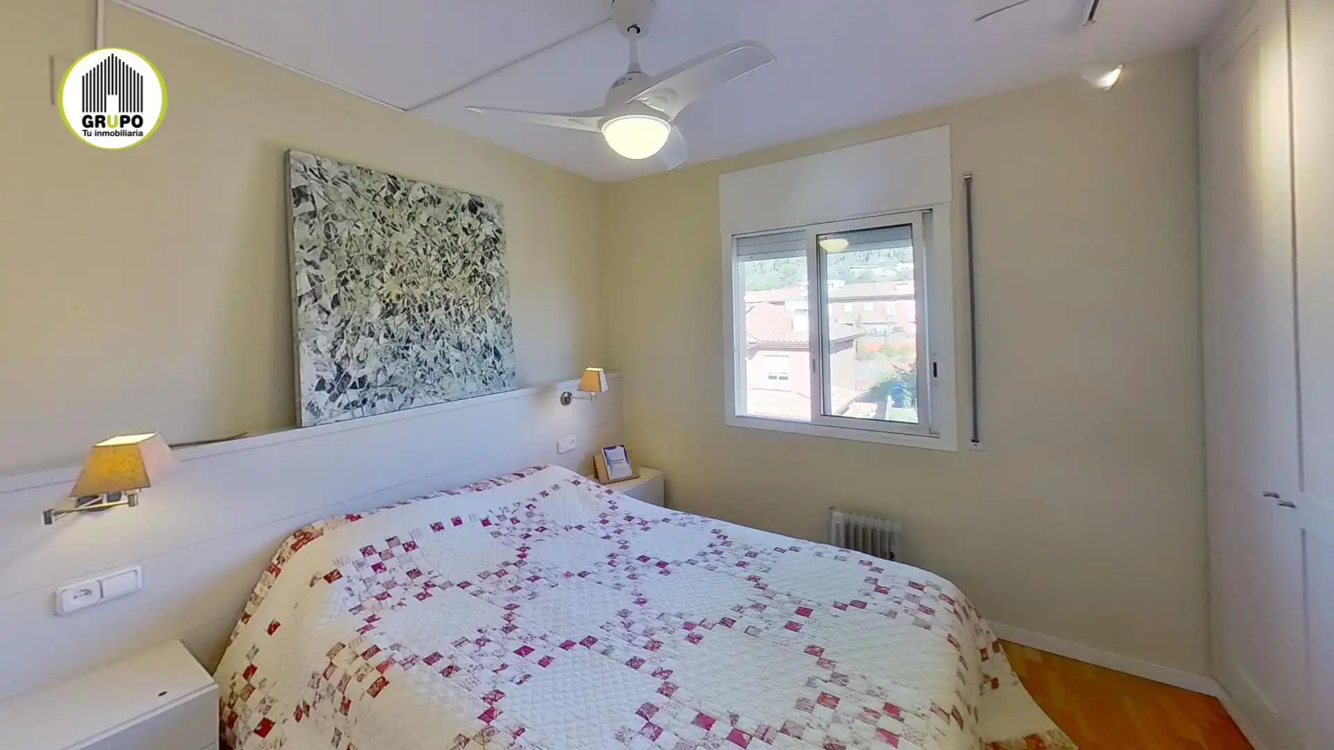 Bedroom of Flat for rent in Begues  with Heating, Private garden and Parquet flooring