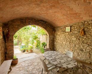 Jardí de Finca rústica en venda en Girona Capital amb Terrassa