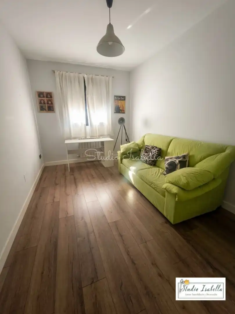 Flat with balcony to rent in Calle Río Arlés, imagen 21
