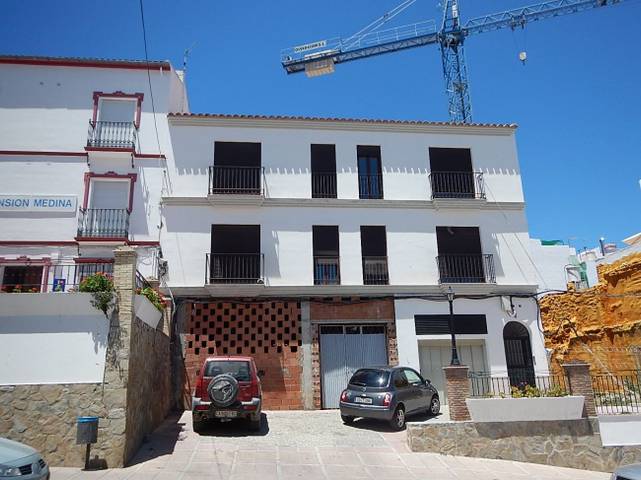 Garaje en Venta en Olvera