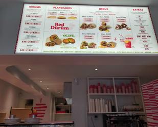 Local de lloguer en  Barcelona Capital amb Terrassa i Moblat