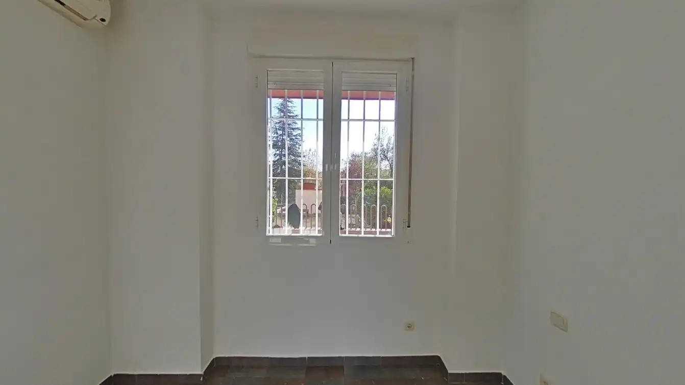Dormitori de Apartament en venda en Madrid amb Aire condicionat