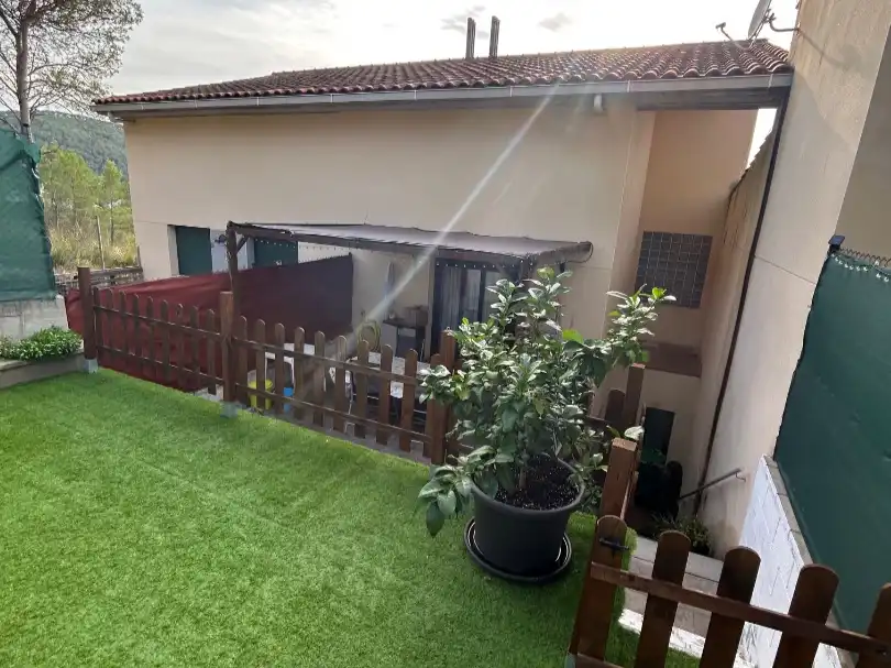 Casa aparellada amb jardí en venda a Carrer del Garona 3R, imagen 20