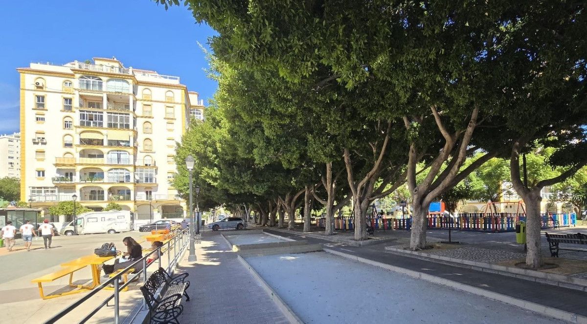 Exterior view of Apartment for sale in Fuengirola  with Air Conditioner, Heating and Terrace