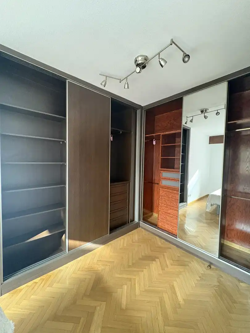 Schlafzimmer von Wohnung zur Miete in Madrid mit Klimaanlage, Heizung und Parkett