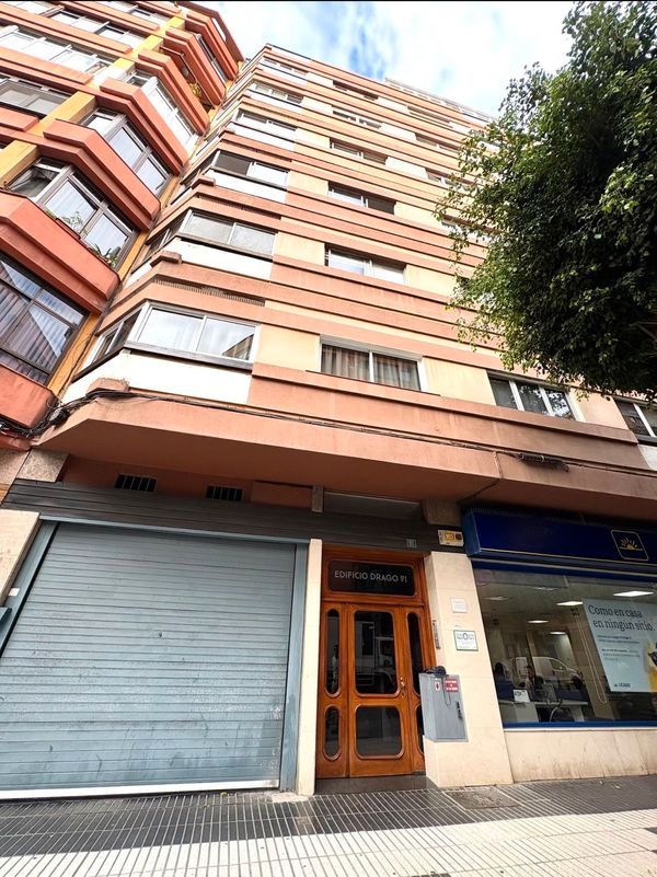 Vista exterior de Pis en venda en Las Palmas de Gran Canaria