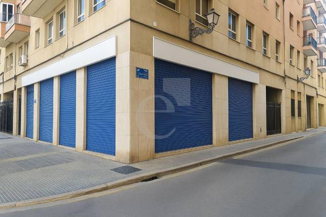 Local comercial en Alquiler en El Grau