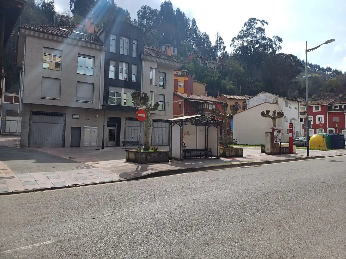 Vista exterior de Casa o xalet en venda en Mieres (Asturias) amb Terrassa i Piscina