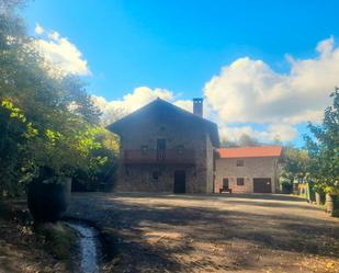 Vista exterior de Casa o xalet en venda en Villacarriedo amb Calefacció, Jardí privat i Moblat