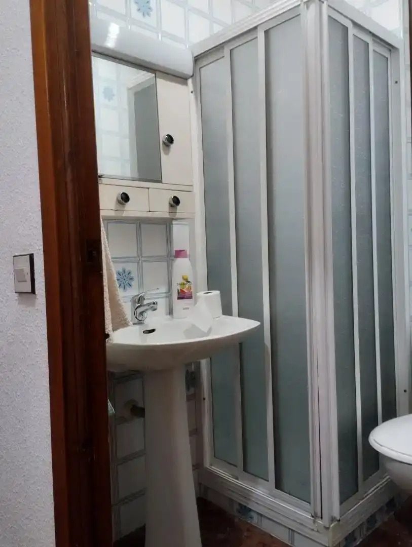 Bany de Pis en venda en Arjona amb Aire condicionat, Moblat i Forn