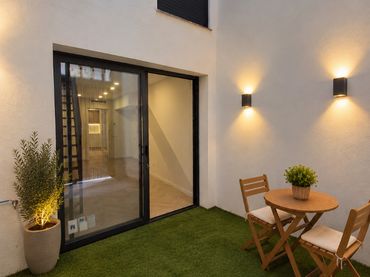 Neubau-Maisonette mit Aufzug zum Verkauf in Carrer de Violant d'Hongria Reina d'Aragó 105