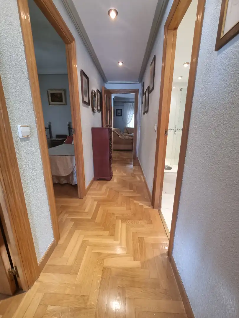 Piso con ascensor en venta en Plaza Odón Alonso 3, imagen 10