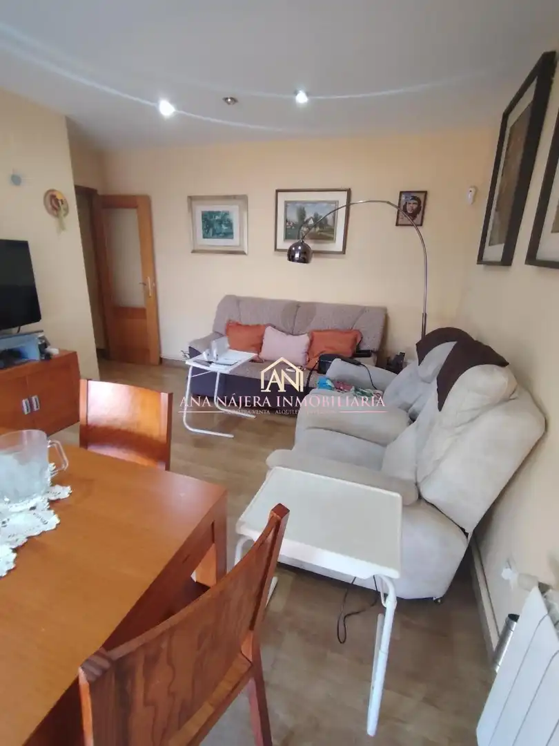 Wohnzimmer von Dachboden zum Verkauf in La Pobla de Vallbona mit Heizung und Abstellraum