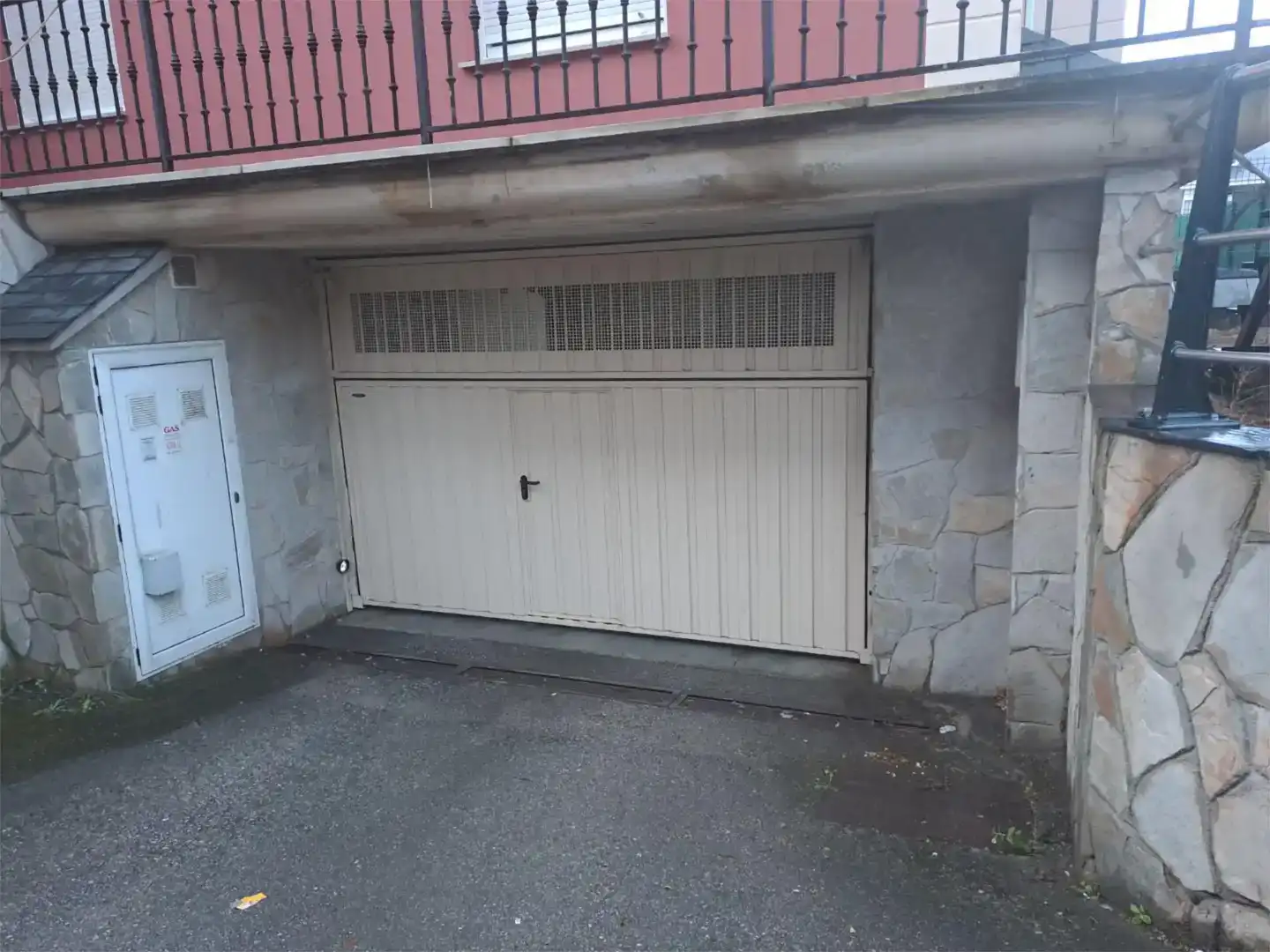 Parking of Garage for rent in Piélagos