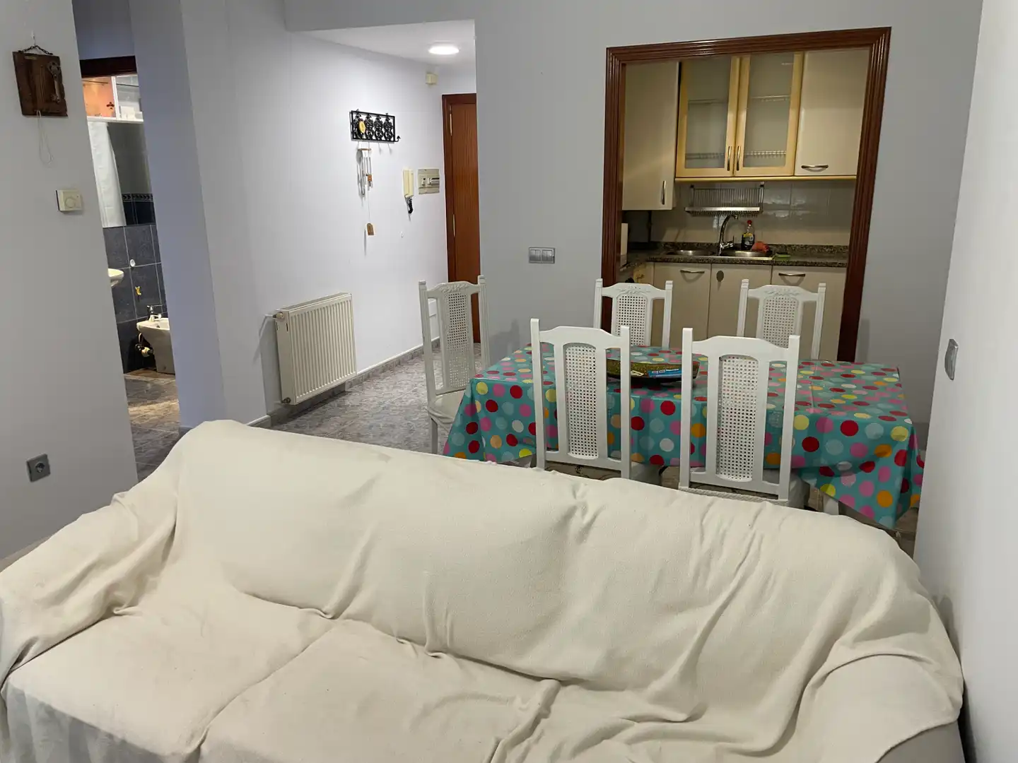Wohnung zur Miete in Carrer Oslo, 83, Els Grecs - Mas Oliva