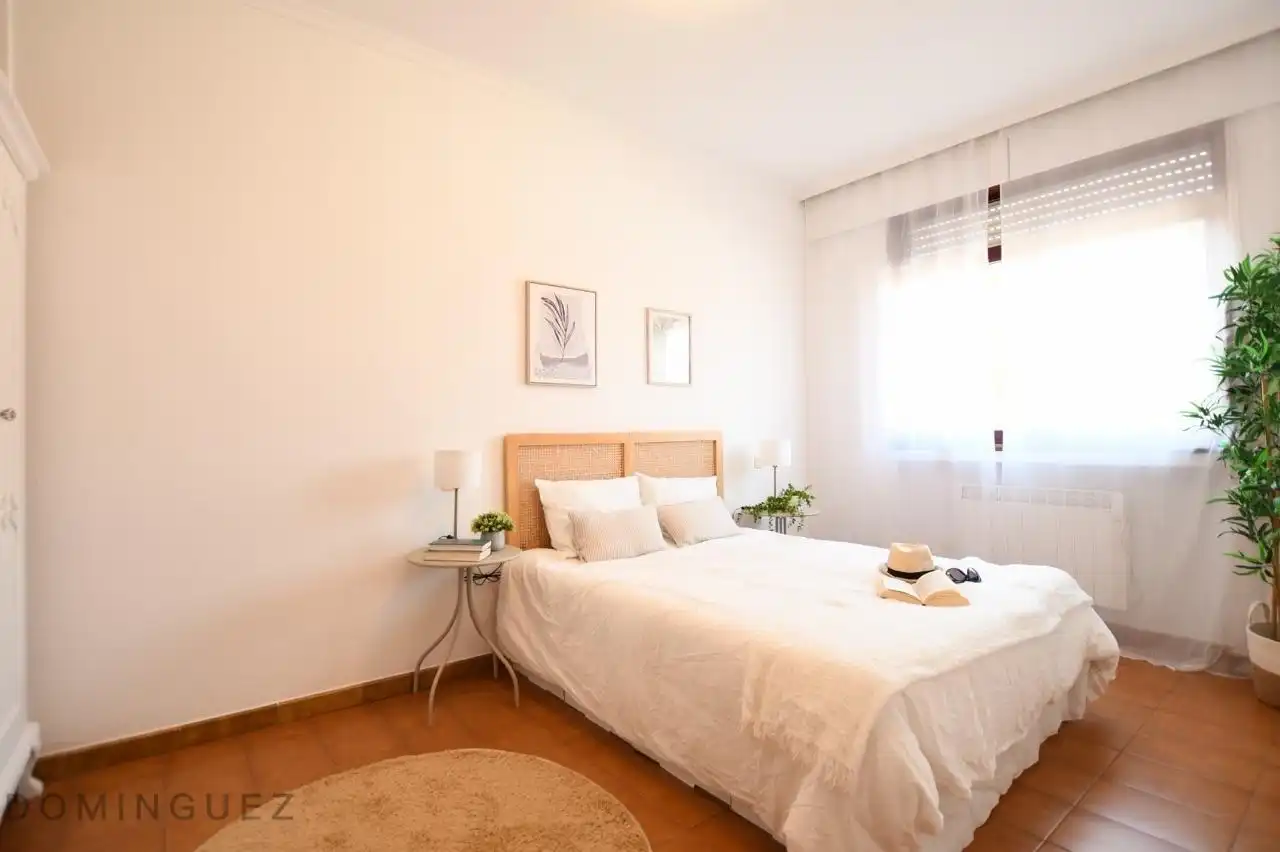 Habitación de Apartamento en venta en A Guarda   con Calefacción, Piscina y Piscina comunitaria