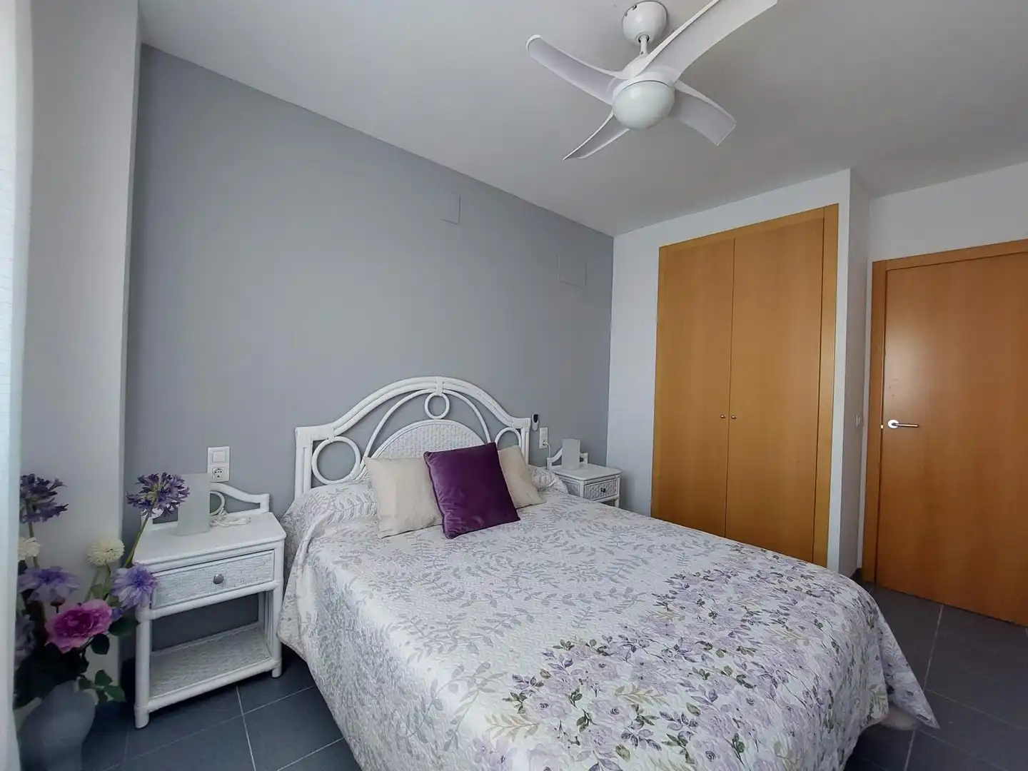 Habitación de Apartamento de alquiler en Oropesa del Mar / Orpesa con Aire acondicionado, Terraza y Amueblado