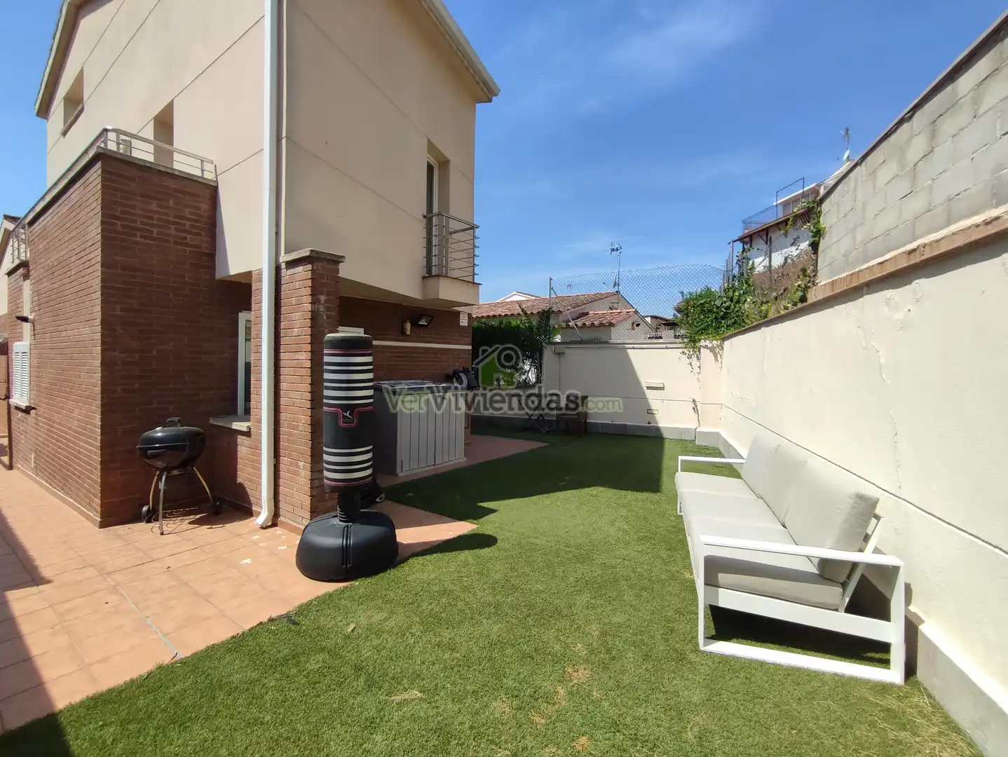 Jardí de Casa o xalet en venda en Cerdanyola del Vallès amb Aire condicionat, Calefacció i Jardí privat