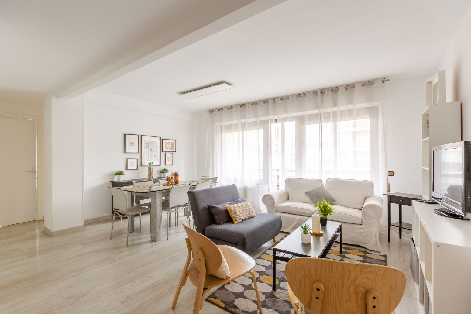 Sala d'estar de Pis en venda en  Pamplona / Iruña amb Calefacció, Parquet i Terrassa