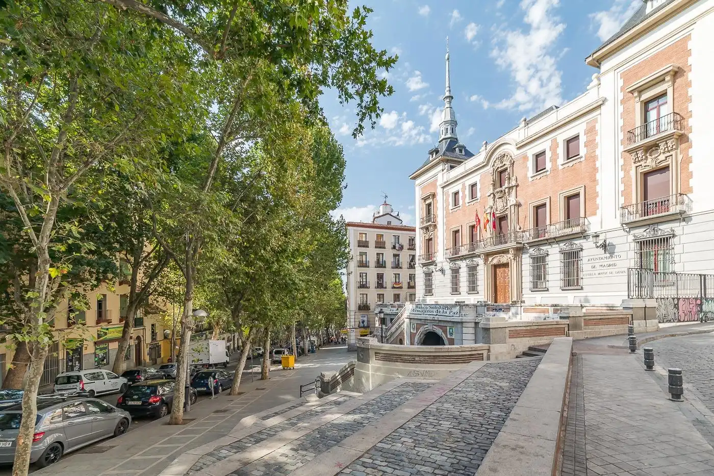 Oficina de lloguer a Plaza JACINTO BENAVENTE, Cortes - Huertas