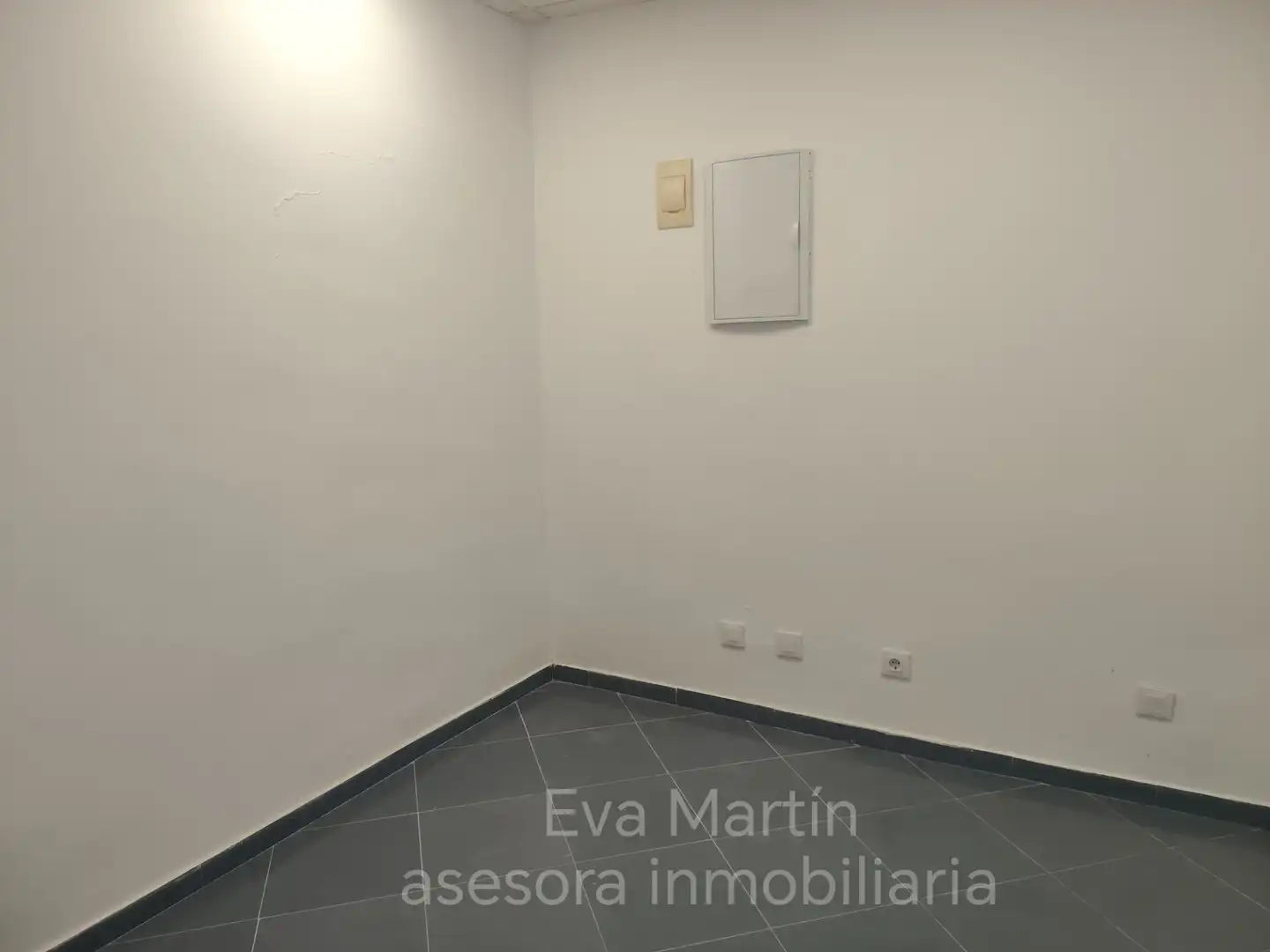 Büro zur Miete in Sevilla mit Klimaanlage und Heizung