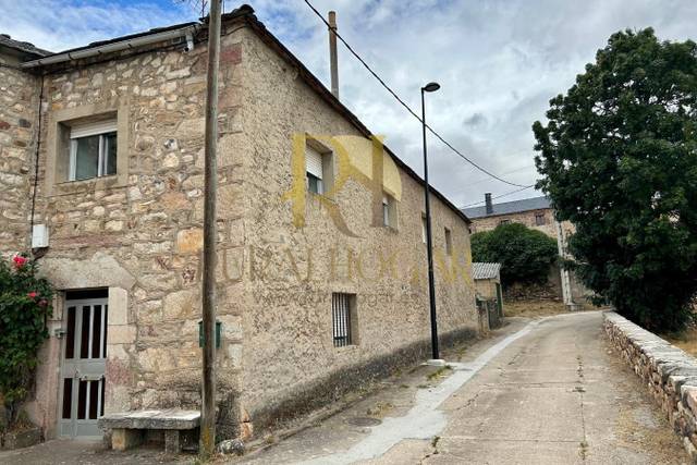 Casa adosada en Venta en Calle Cascadinas, 1 en Cabrillanes