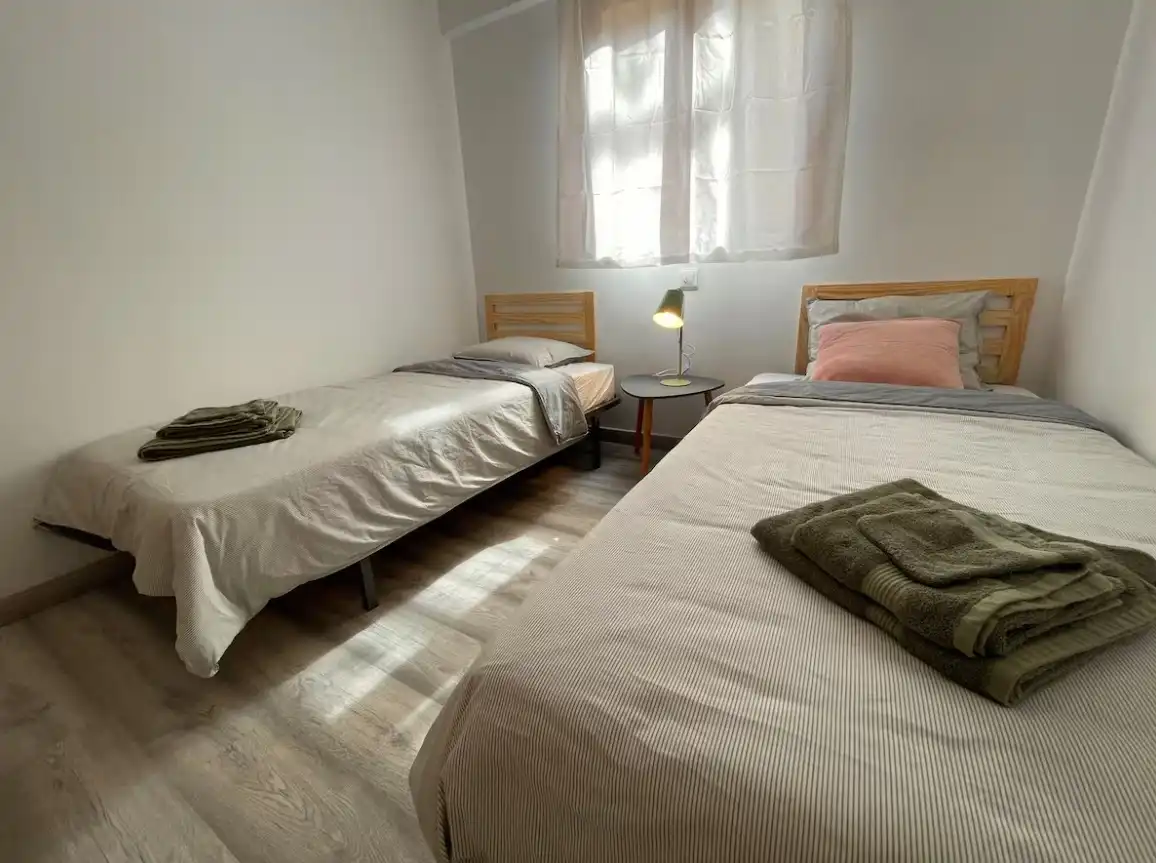 Habitación de Apartamento de alquiler en Manacor con Aire acondicionado, Parquet y Amueblado